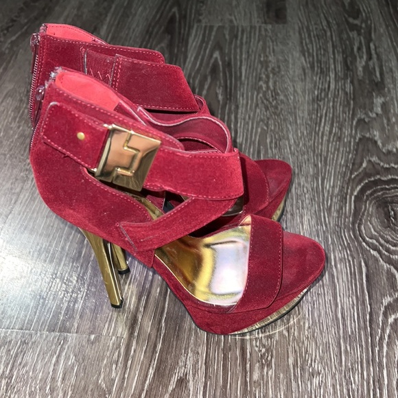 Qupid Platform Heels - Picture 5 of 11